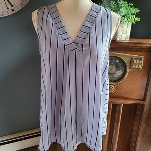 Flowy, vneck tank. West Kei